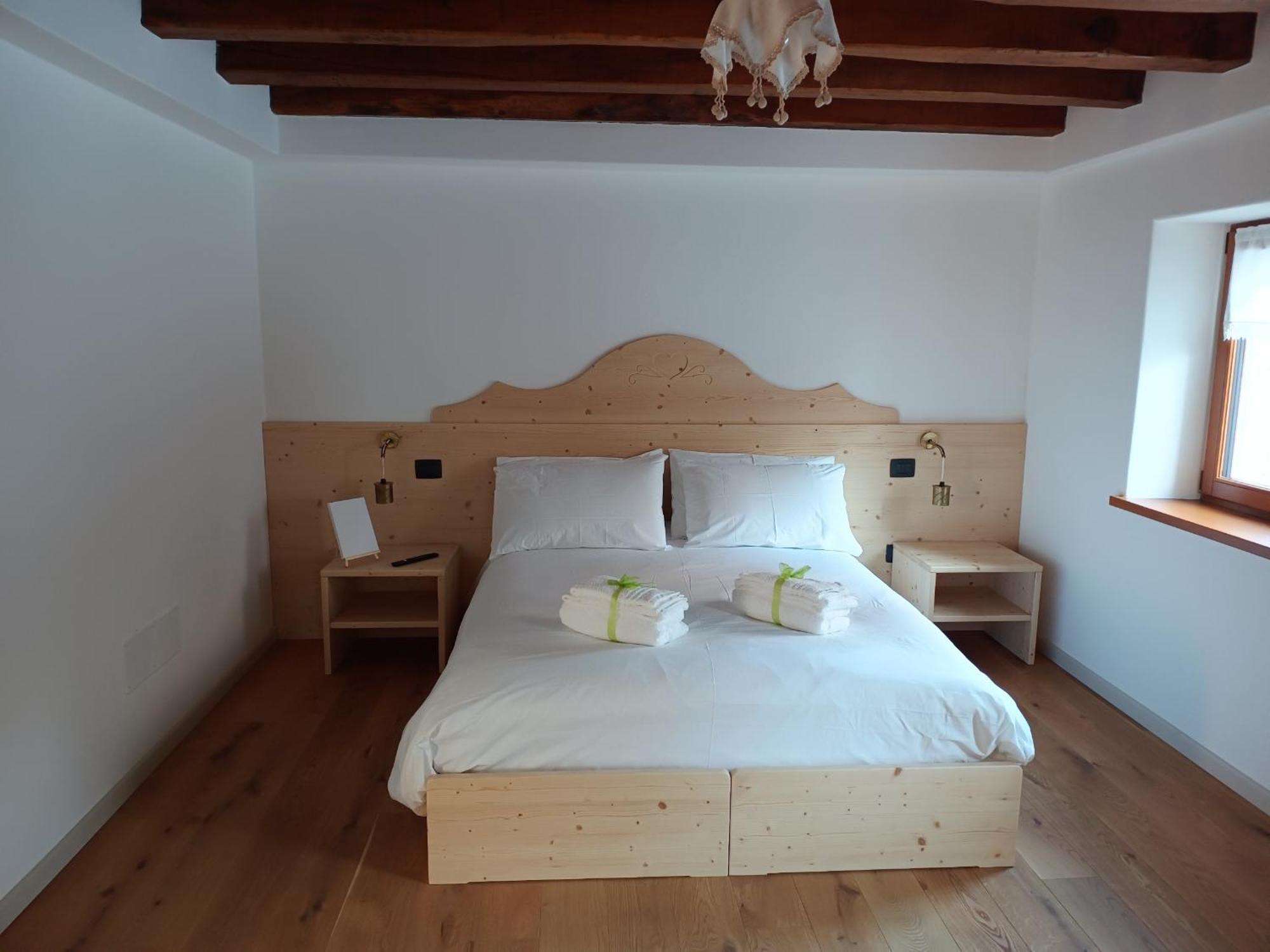 La Farie Bed and Breakfast Mediis Εξωτερικό φωτογραφία