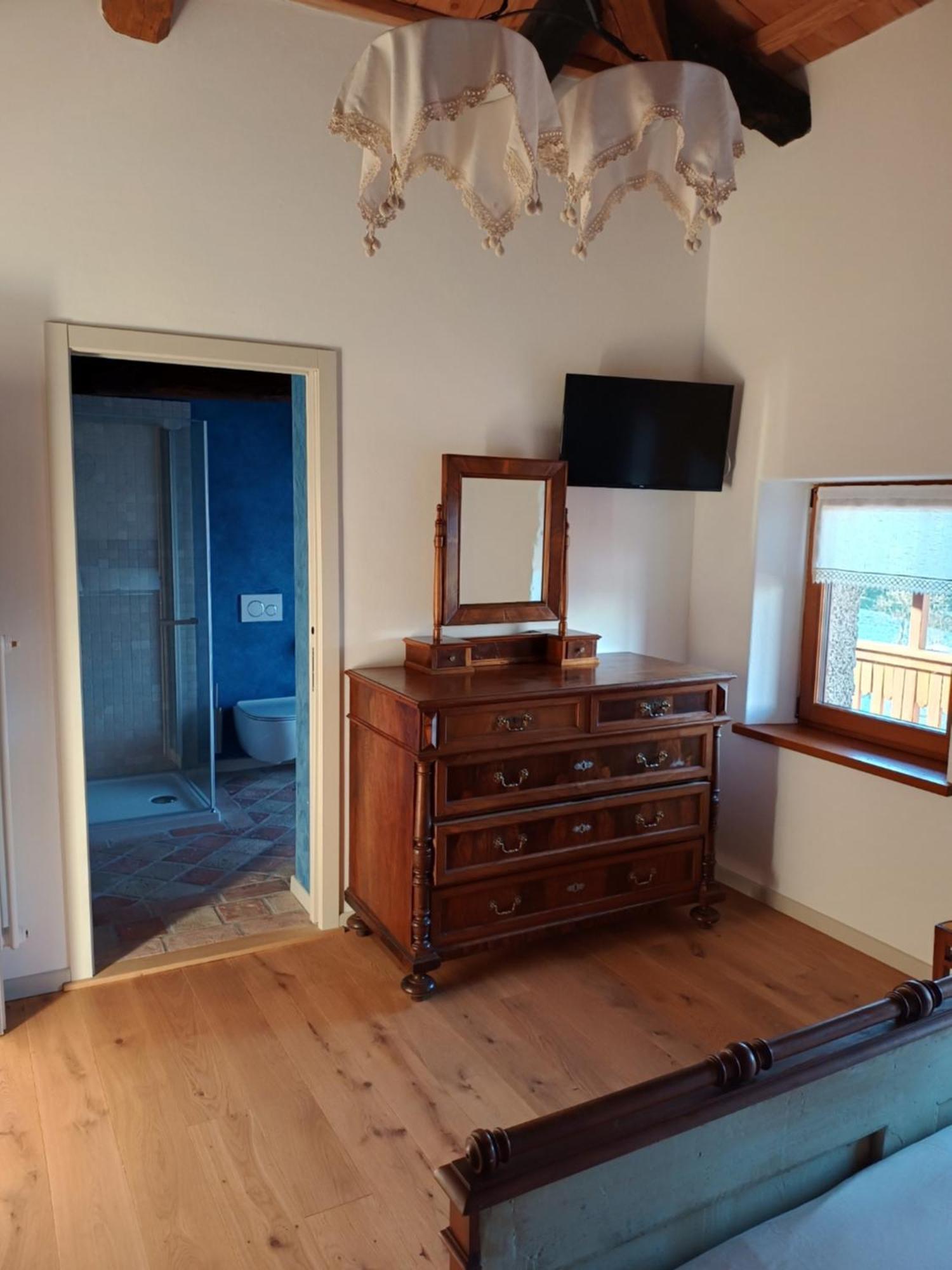 La Farie Bed and Breakfast Mediis Εξωτερικό φωτογραφία