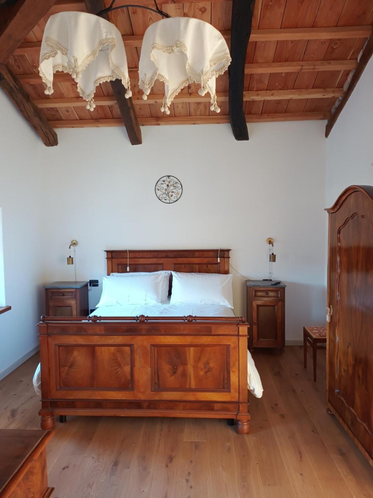 La Farie Bed and Breakfast Mediis Εξωτερικό φωτογραφία