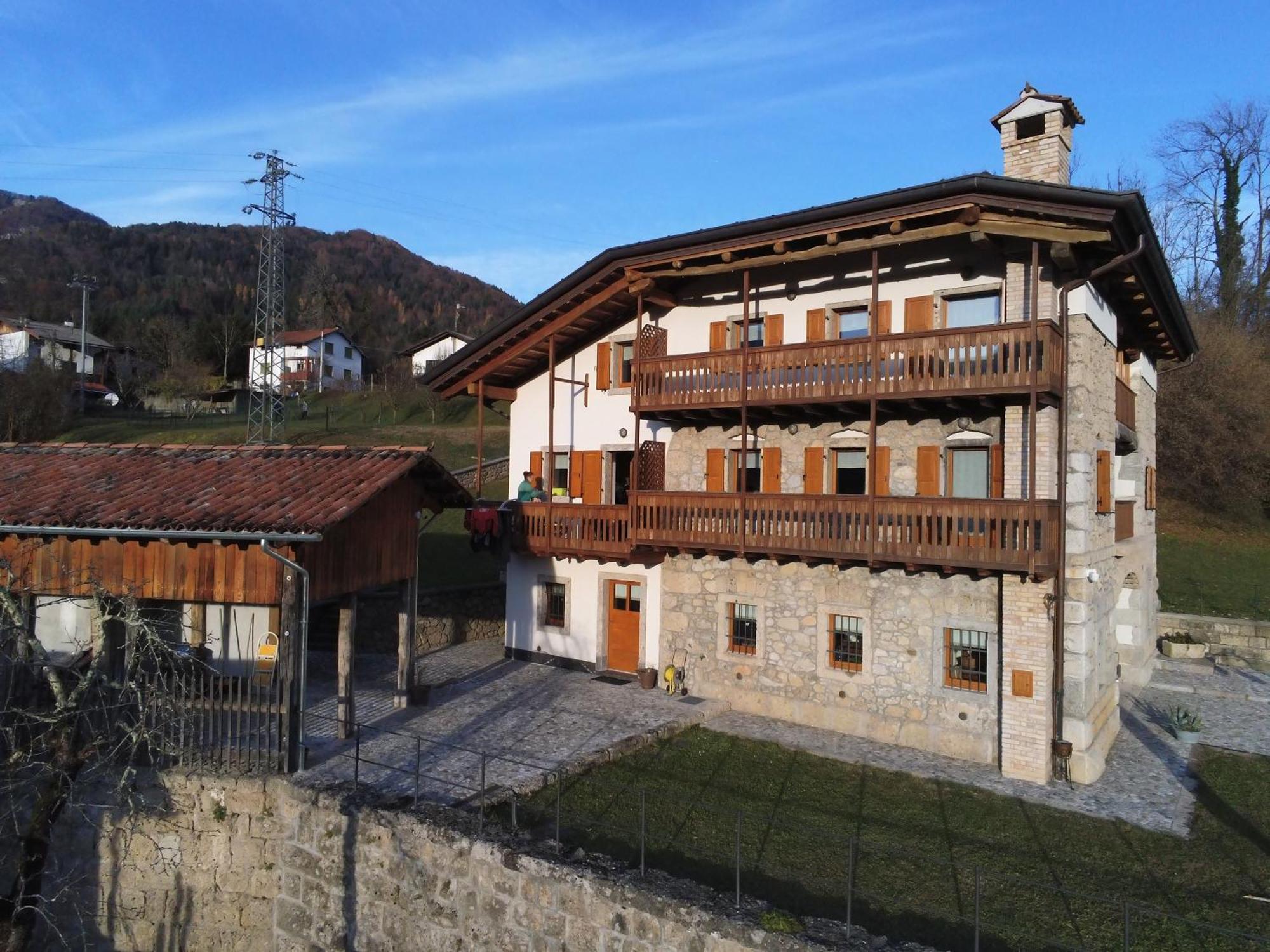 La Farie Bed and Breakfast Mediis Εξωτερικό φωτογραφία