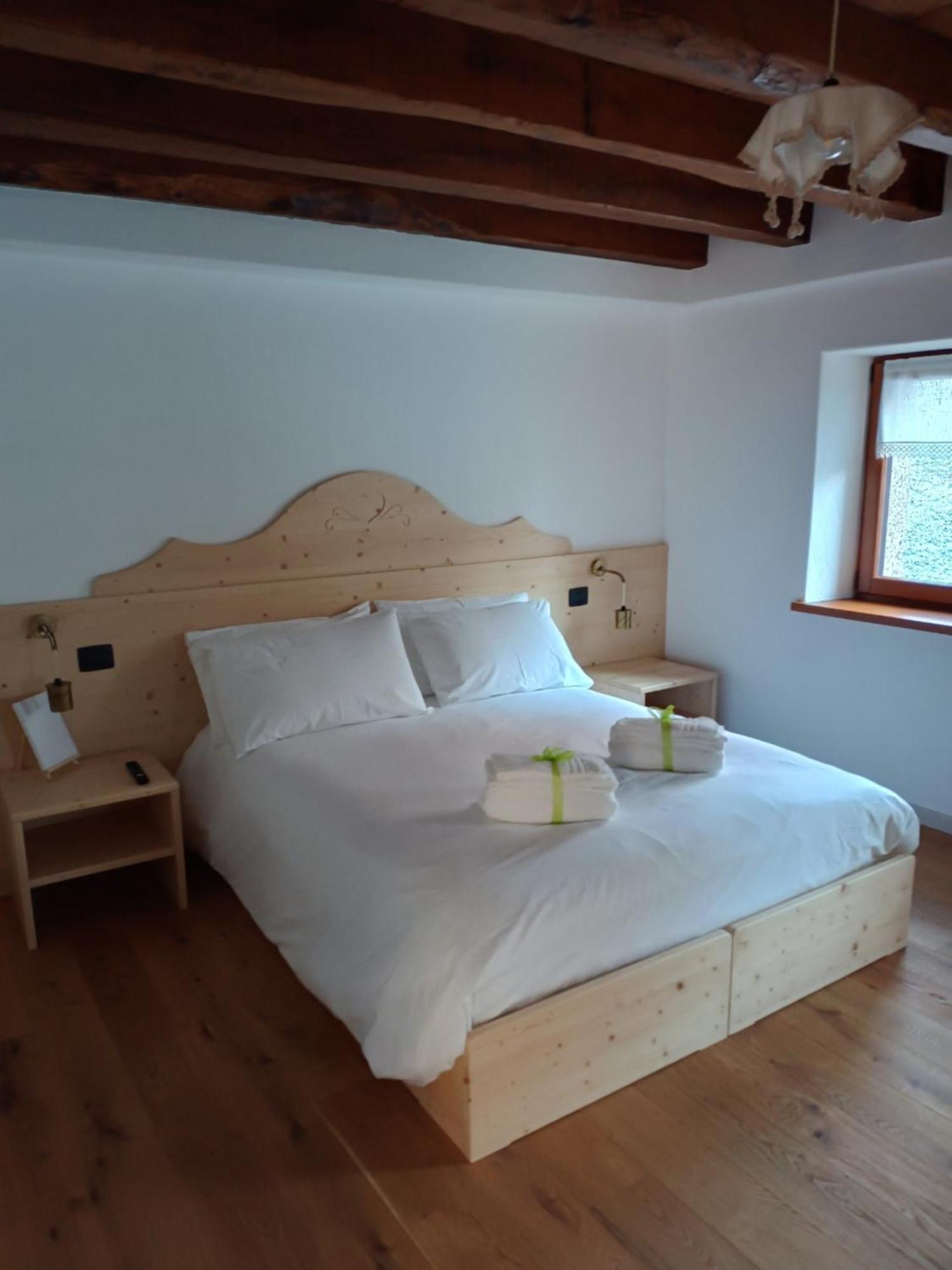 La Farie Bed and Breakfast Mediis Εξωτερικό φωτογραφία